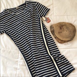 ❗️Sale❗️Junk Food medium dress Party in the USA